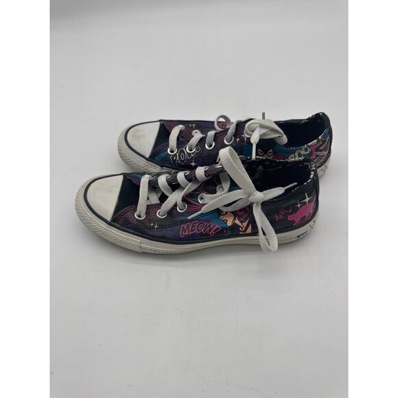CONVERSE Womens SIZE 6 CAT WOMAN Meow DC COMICS SHOES LOW TOP PRE-OWNED - Picture 3 of 6
